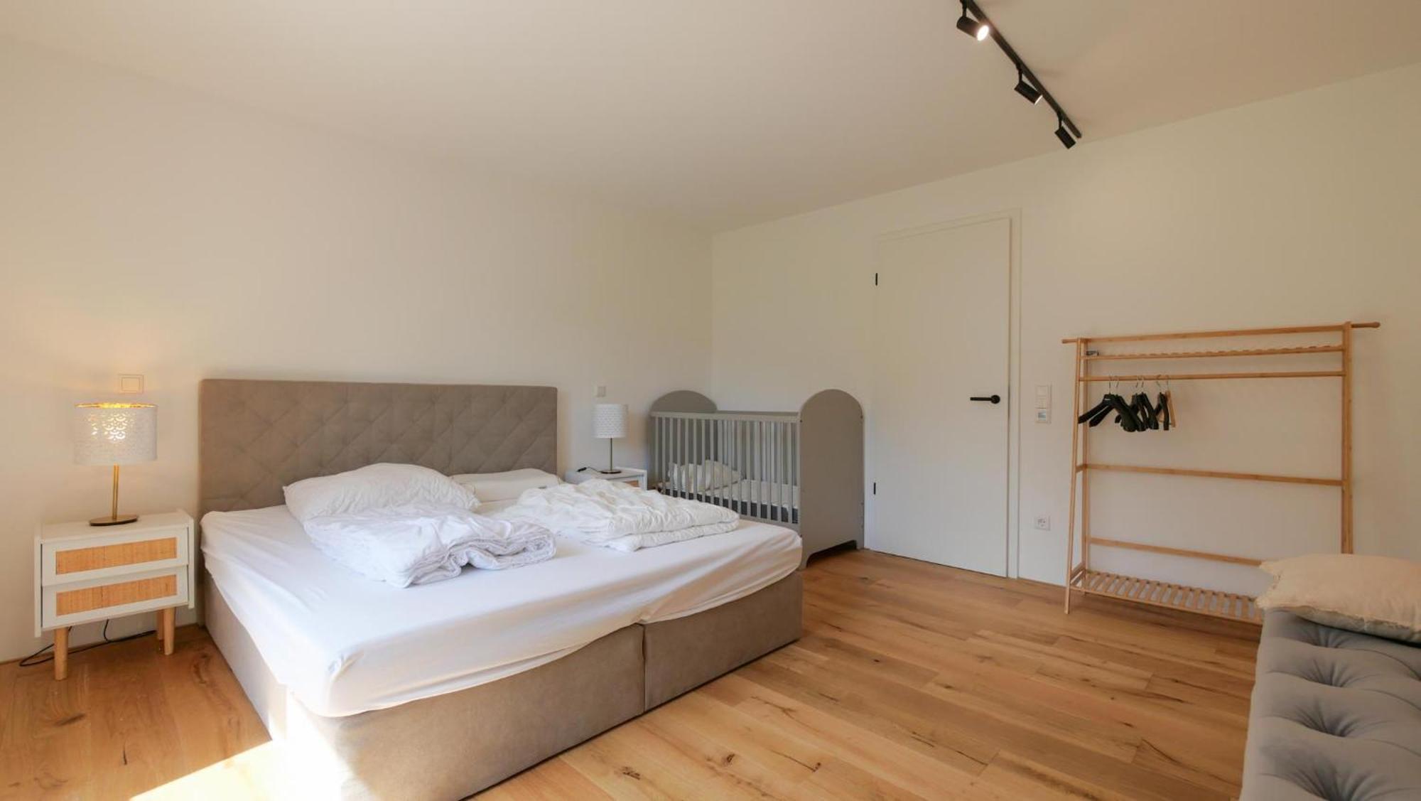 Eleganter Neubau-Luxus In Paderborn & Stilvoller Rueckzugsort Fuer Bis Zu 9 Gaeste Dış mekan fotoğraf